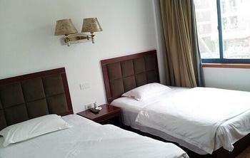 Wuhan Tianlun Holiday Hotel Exterior foto